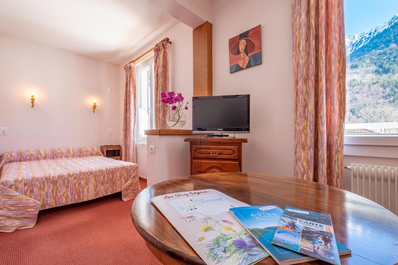 Au Gay Sejour Hotel Faverges Exterior photo